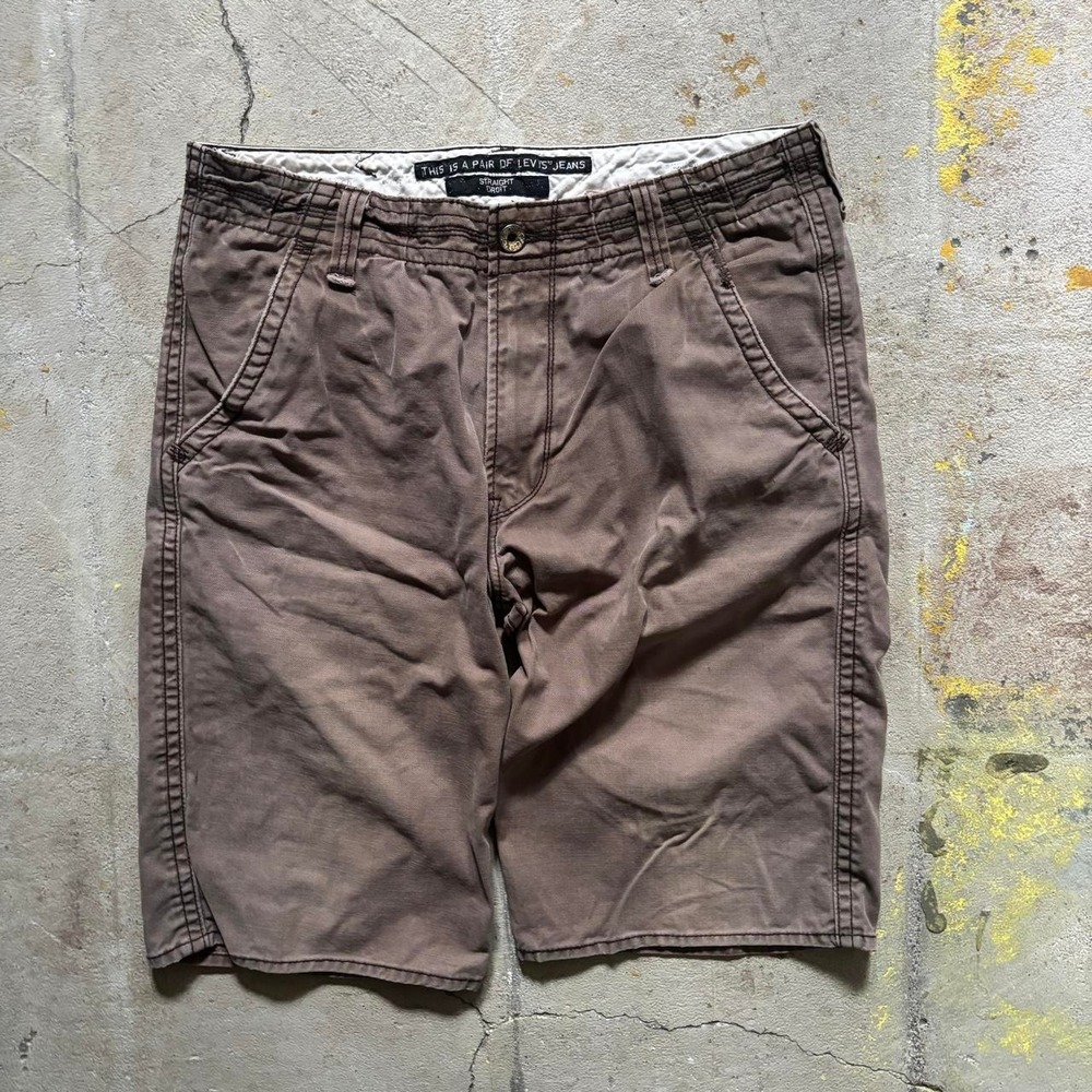 Vintage 2003 Levi's Brown Straight Fit Cargo Shorts – Size 34
